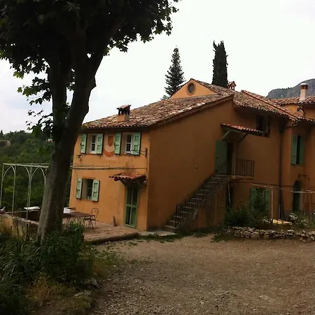 Domaine D'angouire